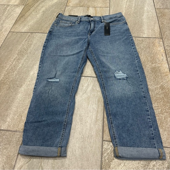 NWT Banana Republic Girlfriend Jean. Size 10 Petite - Picture 6 of 6